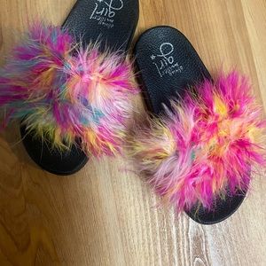 Little girls size  3 slides